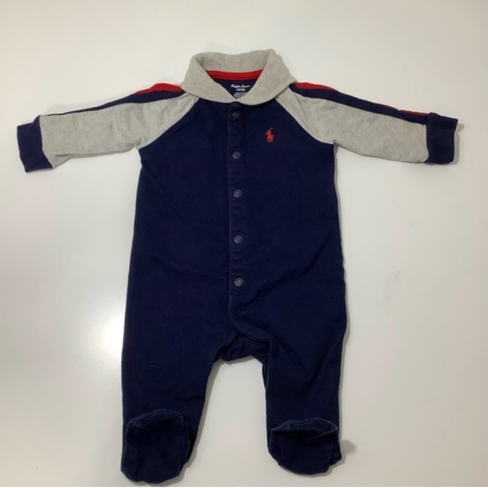 ♻️Preowned Polo Ralph Lauren Cotton Shawl Collar Footed long sleeves Onesie
